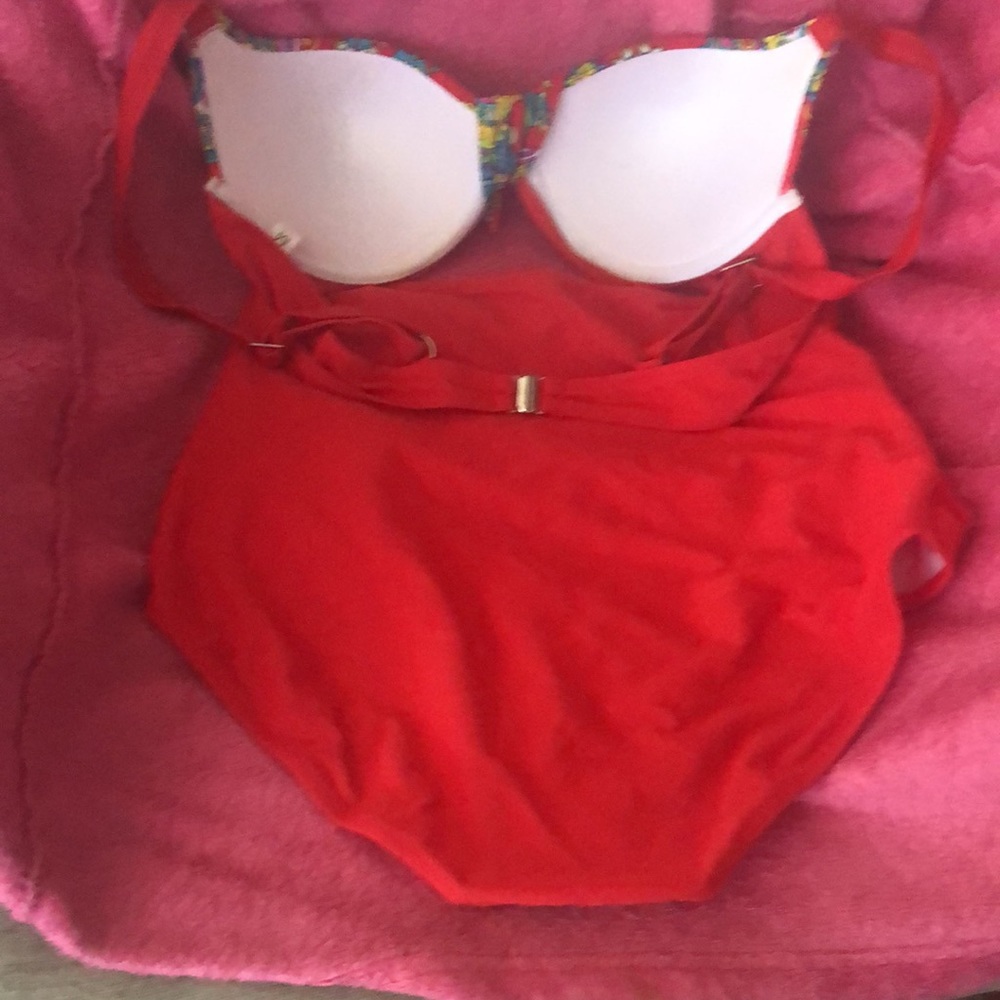 👙 bathing suit - Picture 2 of 3